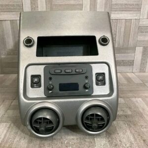 2003 Hummer H2 Console, Front