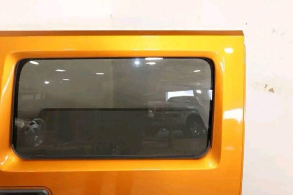 2, 
03-09 Hummer H2
Passenger right RH rear door shell (Fushion orange 55u)