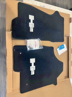 2003-2007 gm hummer H2 floor mats black w/H2
logo