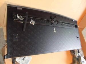 Hummer h2 SUT Hard Tonneau Cover
